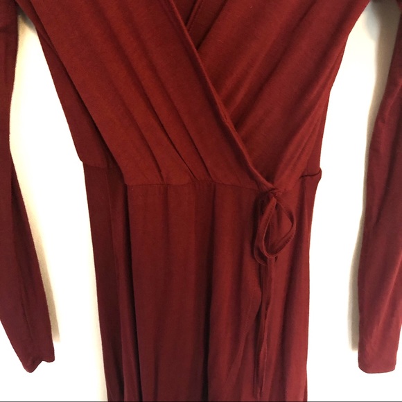 Heart & Hips Faux Wrap Dress Wine Red Long Sleeve - Picture 3 of 10